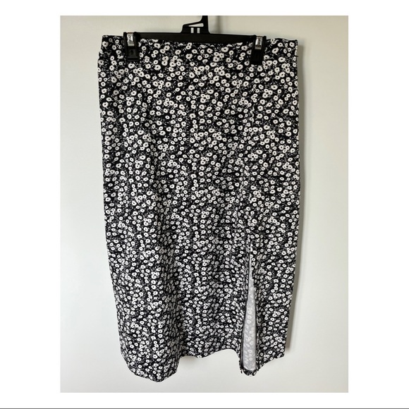 BUNDLE TANK TOP / DRESS / MIDI SKIRT - Picture 4 of 8